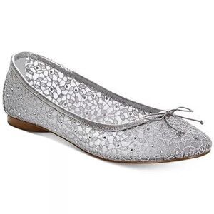 NIB Adrianna Papell Natalia silver Ballet Flats Size 8